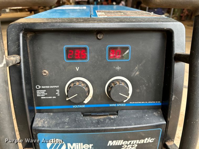 image for item DK6560 Miller Millermatic 252 welder