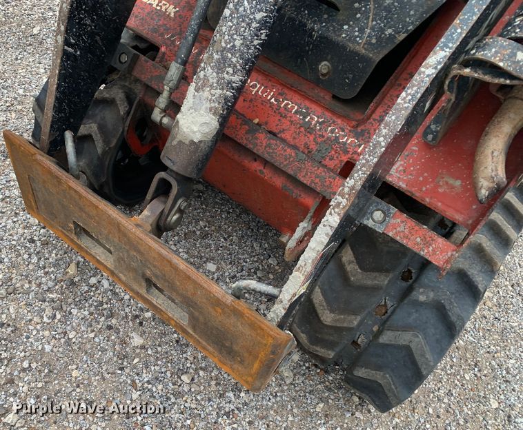 image for item DM7810 2017 Morbark 700HDX compact utility loader