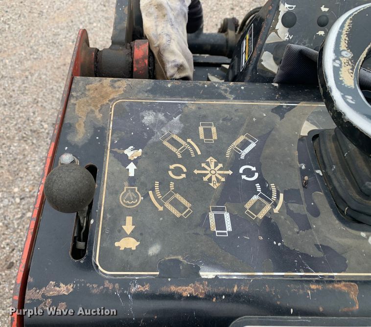 image for item DM7810 2017 Morbark 700HDX compact utility loader