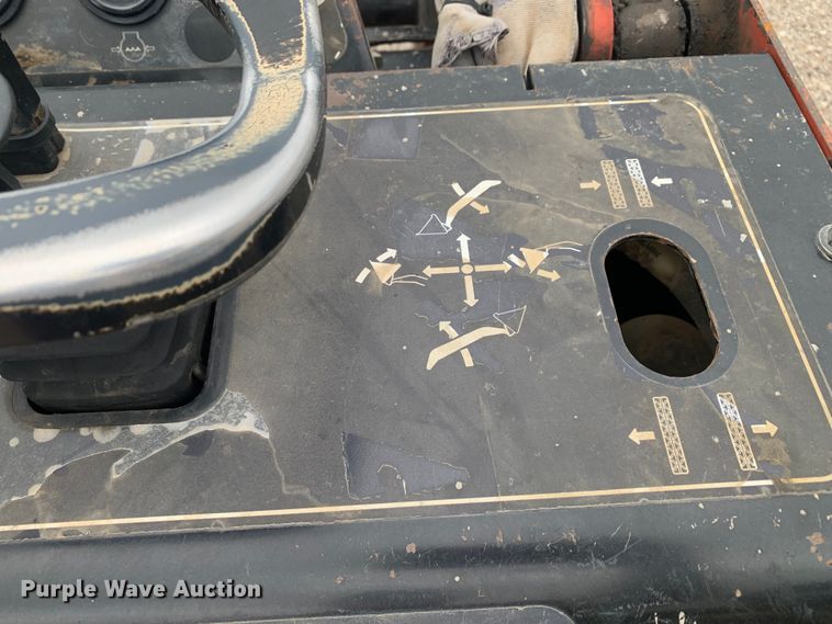 image for item DM7810 2017 Morbark 700HDX compact utility loader