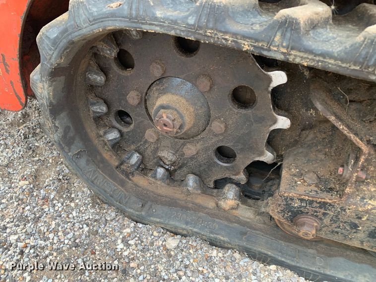 image for item DM7810 2017 Morbark 700HDX compact utility loader