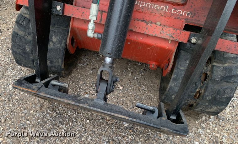 image for item DM7811 2017 Morbark 700HDX compact utility loader