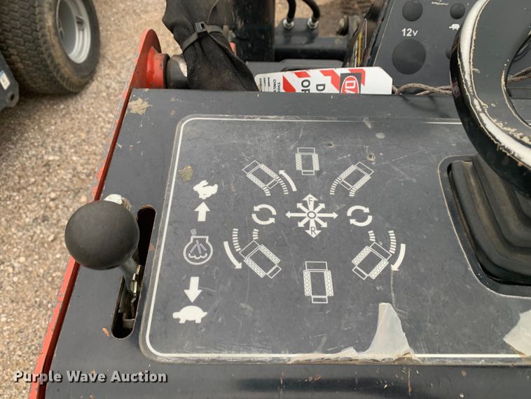 image for item DM7811 2017 Morbark 700HDX compact utility loader