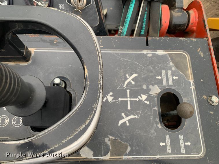 image for item DM7811 2017 Morbark 700HDX compact utility loader