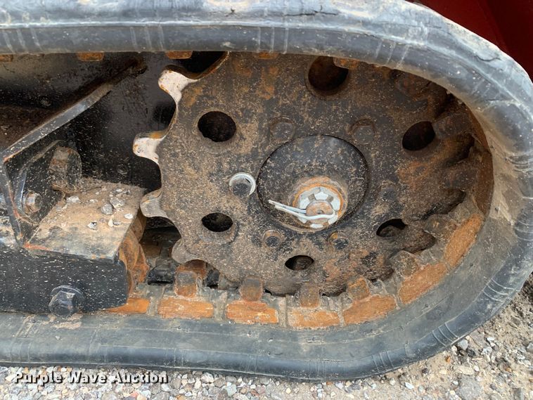 image for item DM7811 2017 Morbark 700HDX compact utility loader