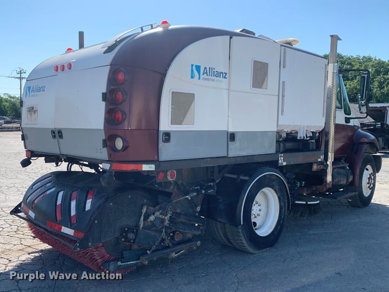 image for item DM7814 2008 International 4300 street sweeper truck