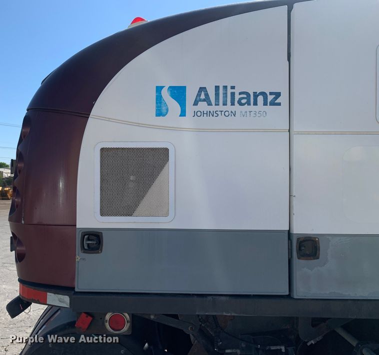 image for item DM7814 2008 International 4300 street sweeper truck