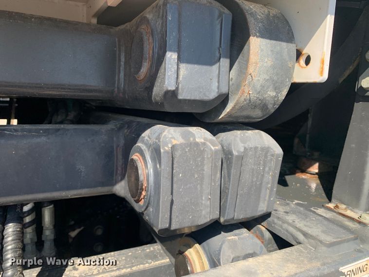 image for item DM7814 2008 International 4300 street sweeper truck