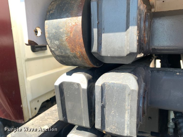 image for item DM7814 2008 International 4300 street sweeper truck