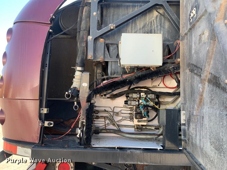 image for item DM7814 2008 International 4300 street sweeper truck