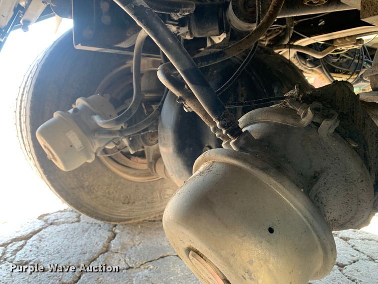 image for item DM7814 2008 International 4300 street sweeper truck