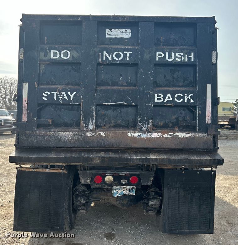 image for item DN0715 1998 Mack CH613 dump truck