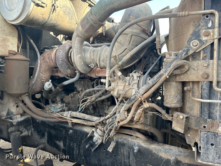 image for item DN0715 1998 Mack CH613 dump truck