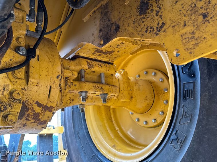image for item DN7685 2022 John Deere  544 P-Tier wheel loader