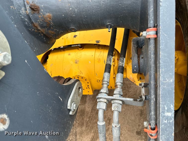 image for item DN7685 2022 John Deere  544 P-Tier wheel loader