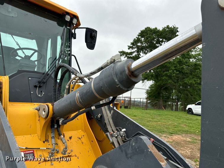 image for item DN7685 2022 John Deere  544 P-Tier wheel loader