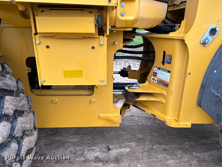 image for item DN7685 2022 John Deere  544 P-Tier wheel loader