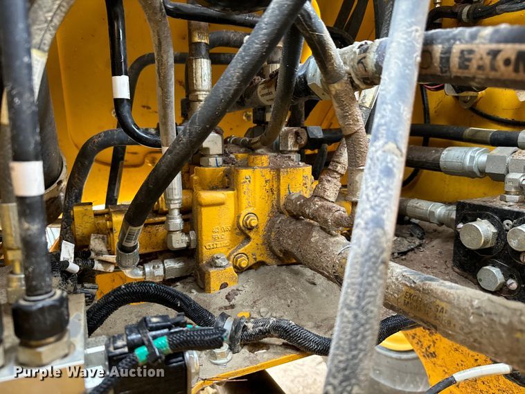 image for item DN7685 2022 John Deere  544 P-Tier wheel loader