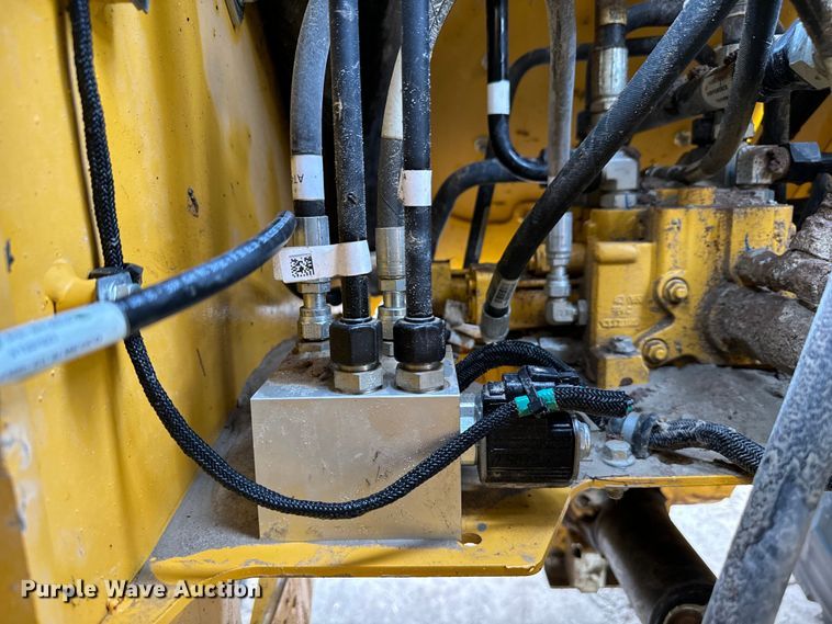 image for item DN7685 2022 John Deere  544 P-Tier wheel loader