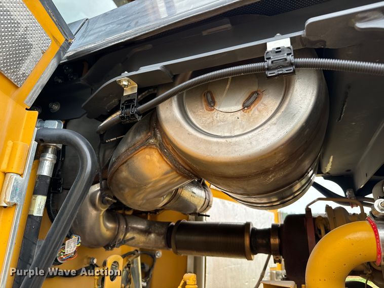 image for item DN7685 2022 John Deere  544 P-Tier wheel loader