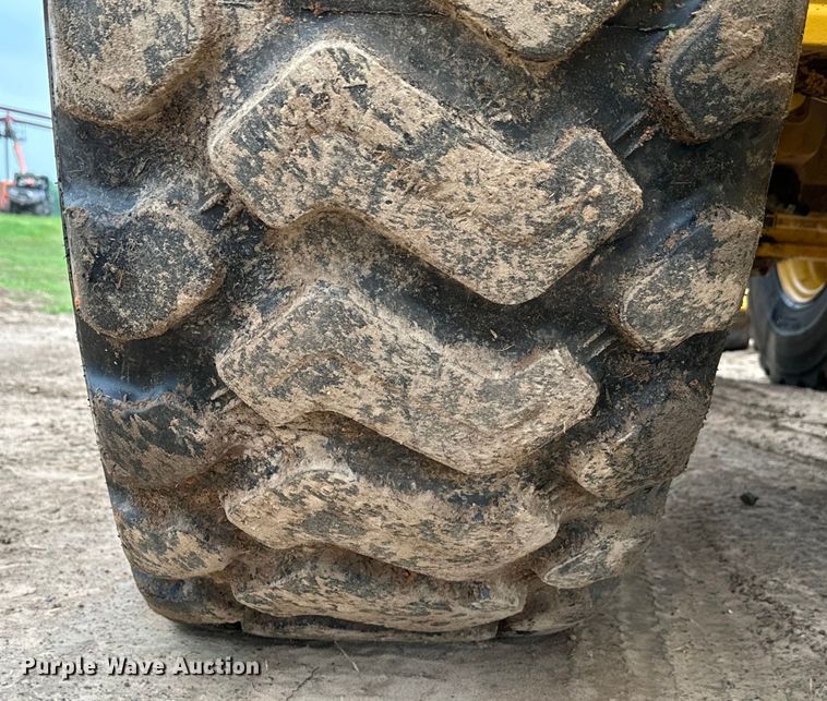 image for item DN7685 2022 John Deere  544 P-Tier wheel loader