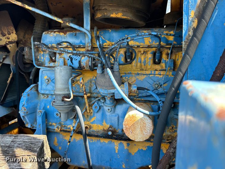 image for item DO1085 1992 International  4900 drilling rig truck