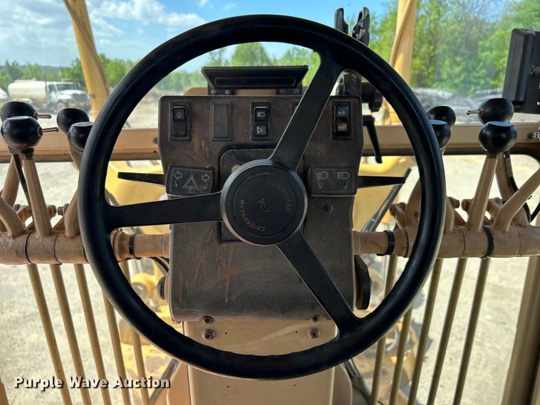 image for item DO1094 2006 Caterpillar  160H VHP Plus motor grader