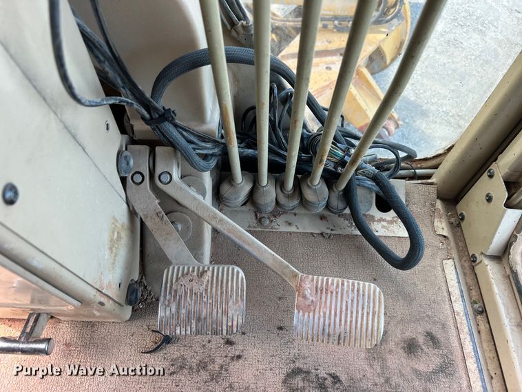 image for item DO1094 2006 Caterpillar  160H VHP Plus motor grader