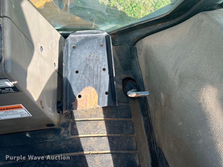 image for item DO1097 2012 Case 580 Super N backhoe