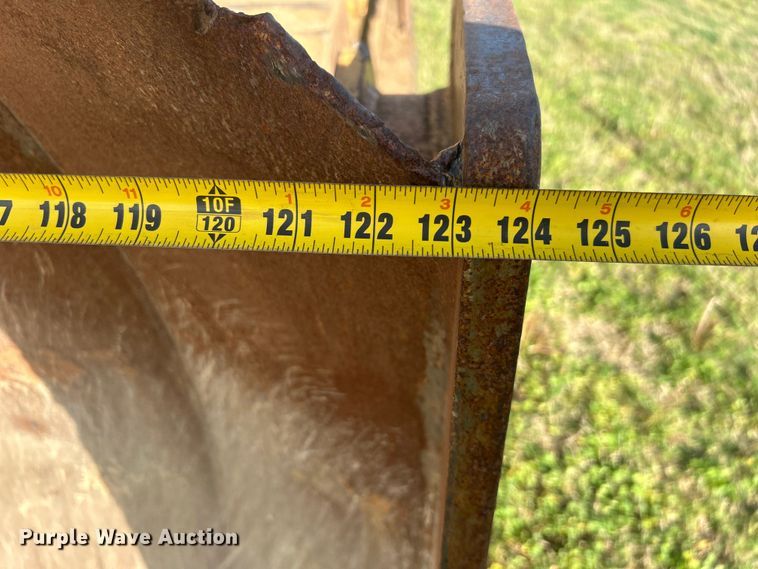 image for item DO1098 1996 Caterpillar  D6R XL dozer