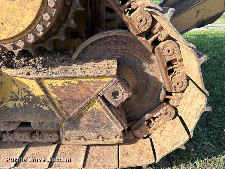 image for item DO1098 1996 Caterpillar  D6R XL dozer