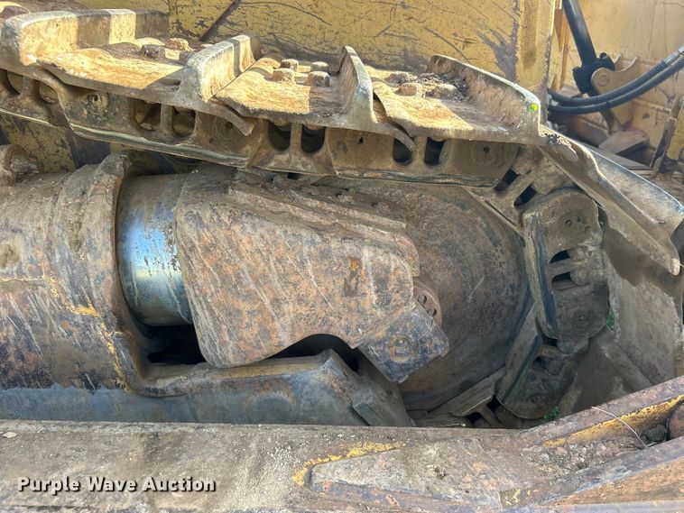 image for item DO1098 1996 Caterpillar  D6R XL dozer
