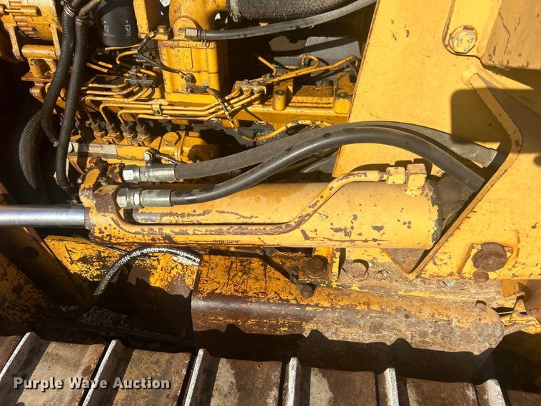 image for item DO1140 1990 Komatsu D31E-18 dozer