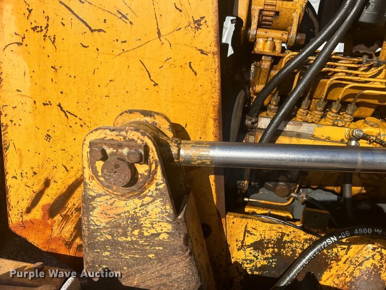 image for item DO1140 1990 Komatsu D31E-18 dozer