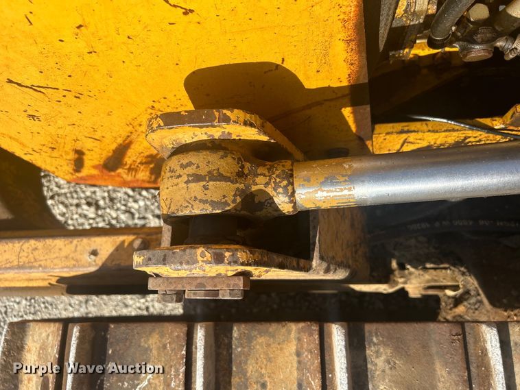 image for item DO1140 1990 Komatsu D31E-18 dozer