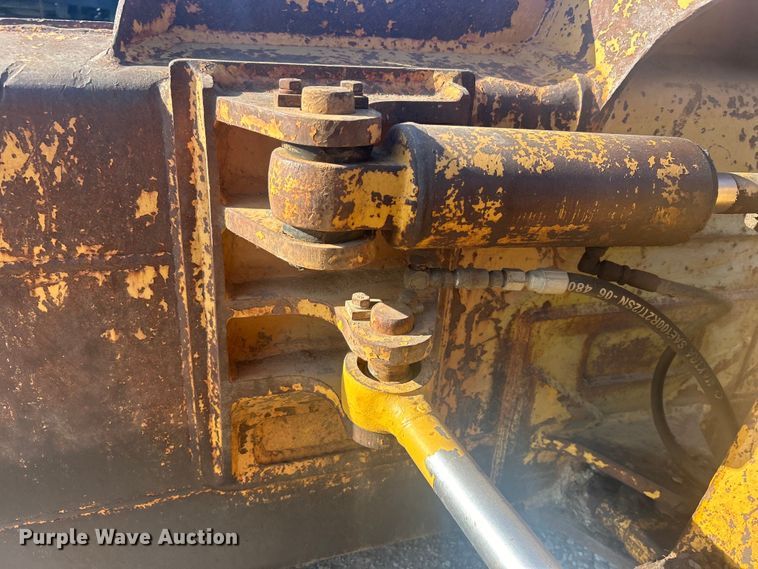 image for item DO1140 1990 Komatsu D31E-18 dozer