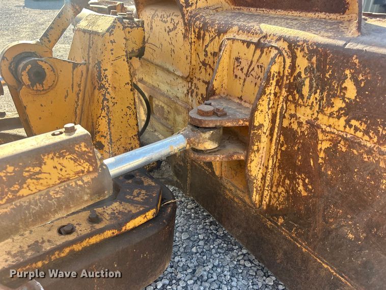 image for item DO1140 1990 Komatsu D31E-18 dozer