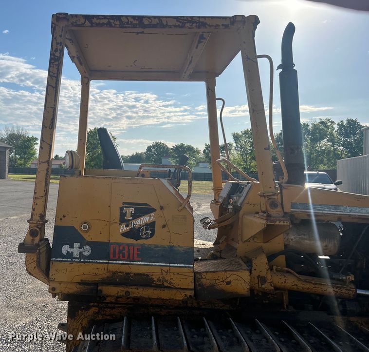 image for item DO1140 1990 Komatsu D31E-18 dozer