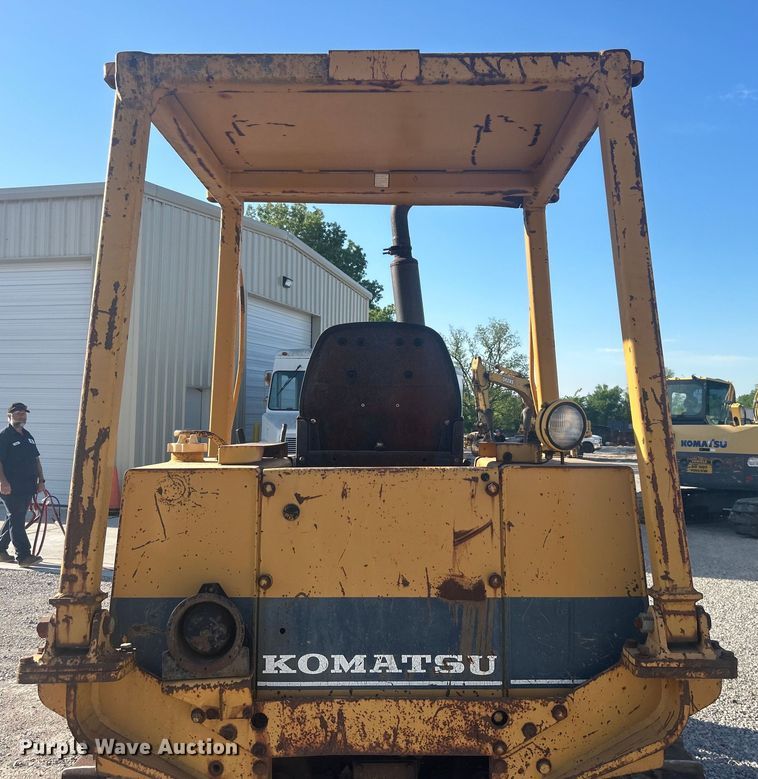 image for item DO1140 1990 Komatsu D31E-18 dozer
