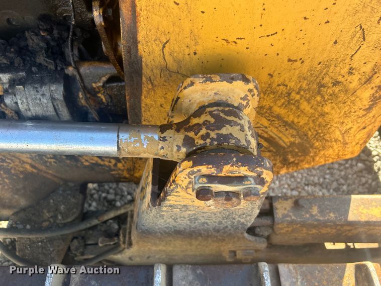 image for item DO1140 1990 Komatsu D31E-18 dozer