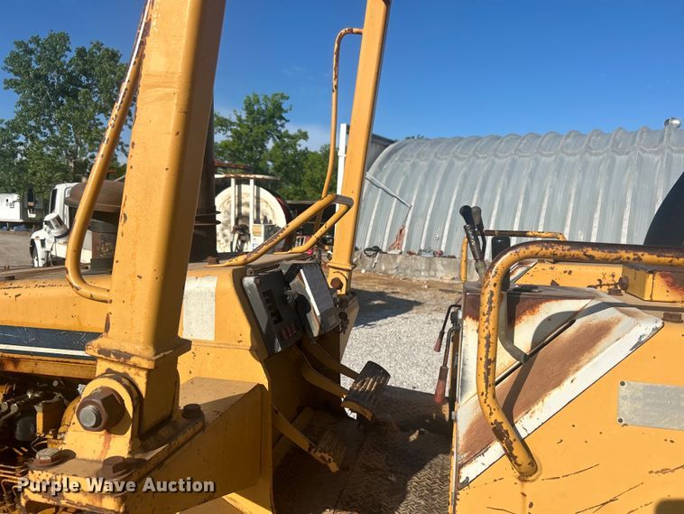 image for item DO1140 1990 Komatsu D31E-18 dozer