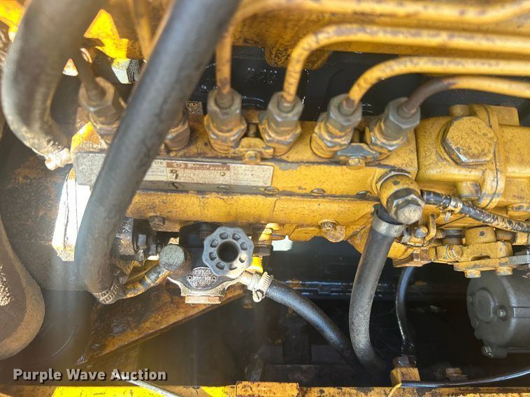 image for item DO1140 1990 Komatsu D31E-18 dozer