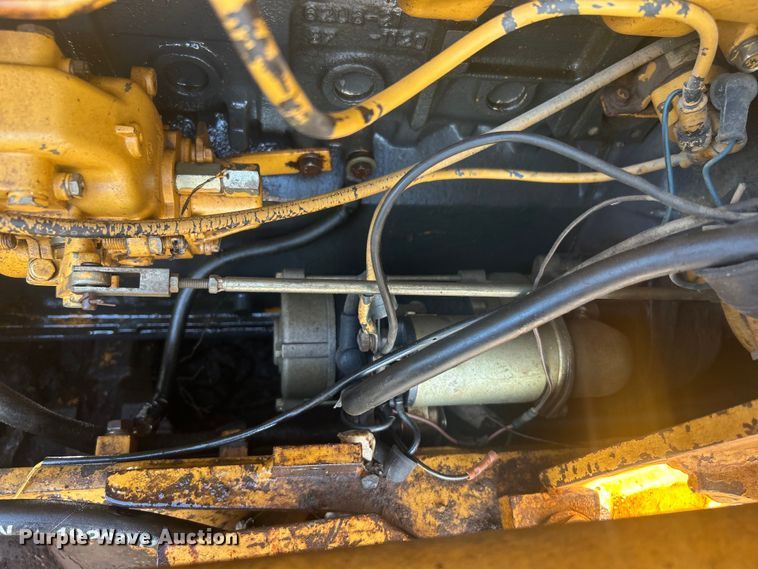 image for item DO1140 1990 Komatsu D31E-18 dozer