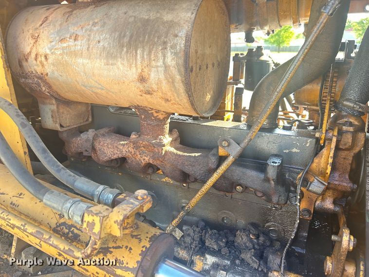 image for item DO1140 1990 Komatsu D31E-18 dozer