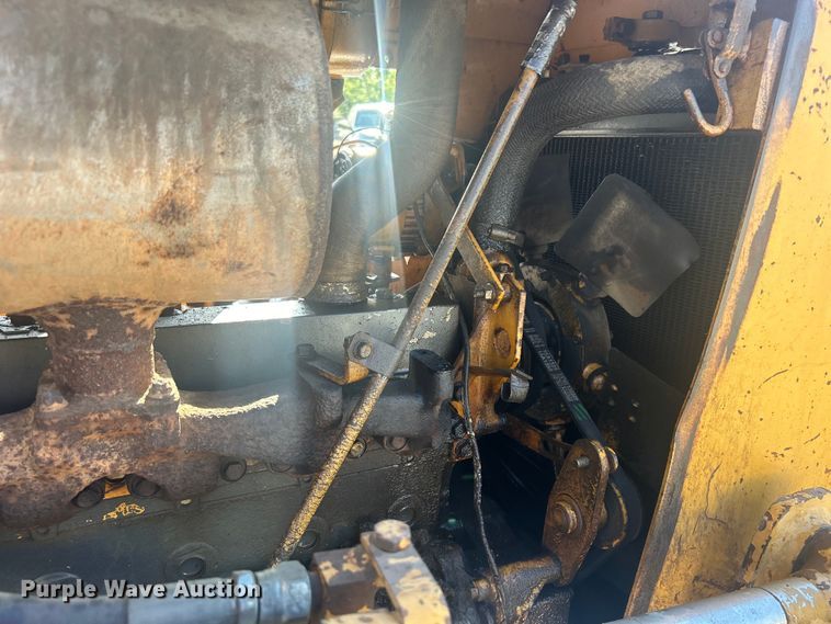 image for item DO1140 1990 Komatsu D31E-18 dozer