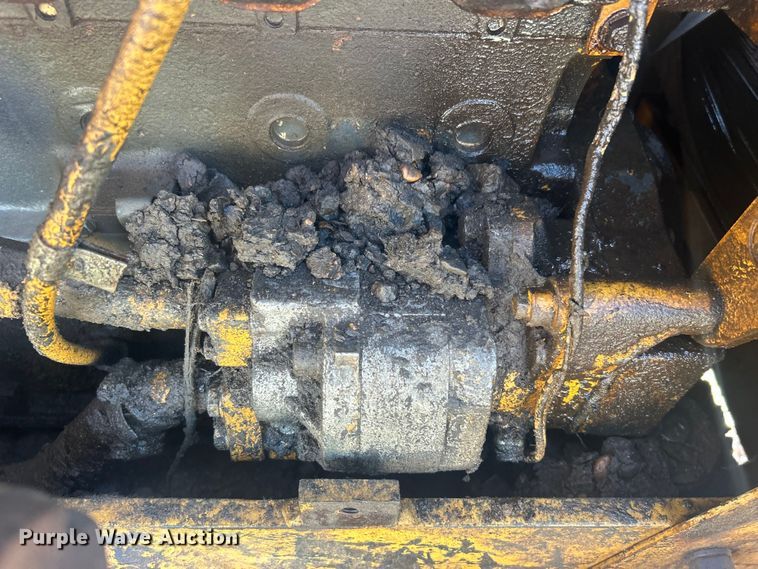 image for item DO1140 1990 Komatsu D31E-18 dozer