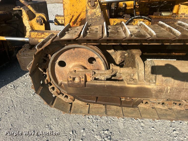 image for item DO1140 1990 Komatsu D31E-18 dozer