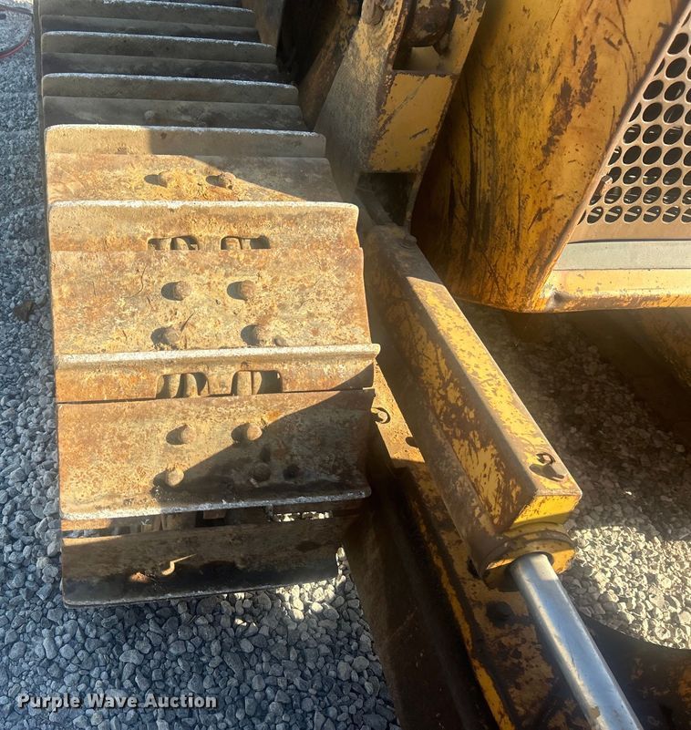 image for item DO1140 1990 Komatsu D31E-18 dozer