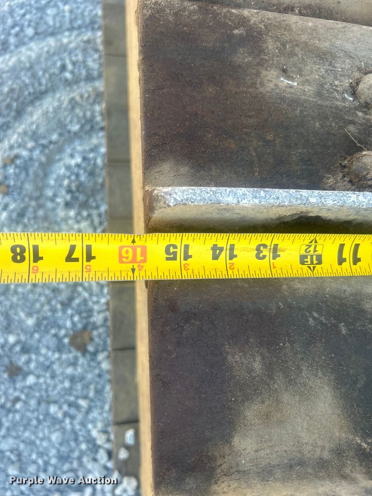 image for item DO1140 1990 Komatsu D31E-18 dozer