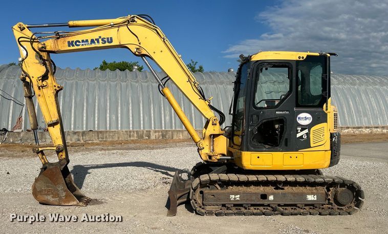 image for item DO1141 2010 Komatsu PC88MR-8 mini excavator